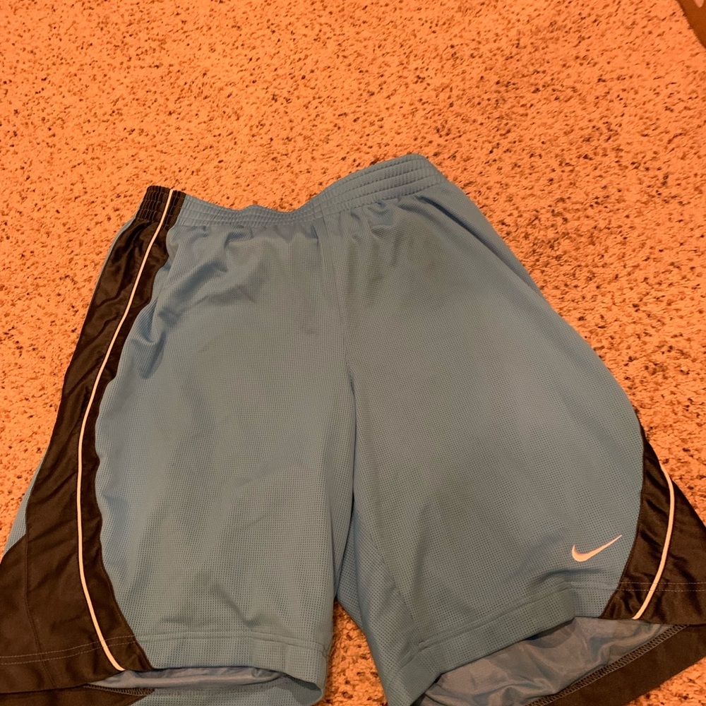 Nike xl shorts